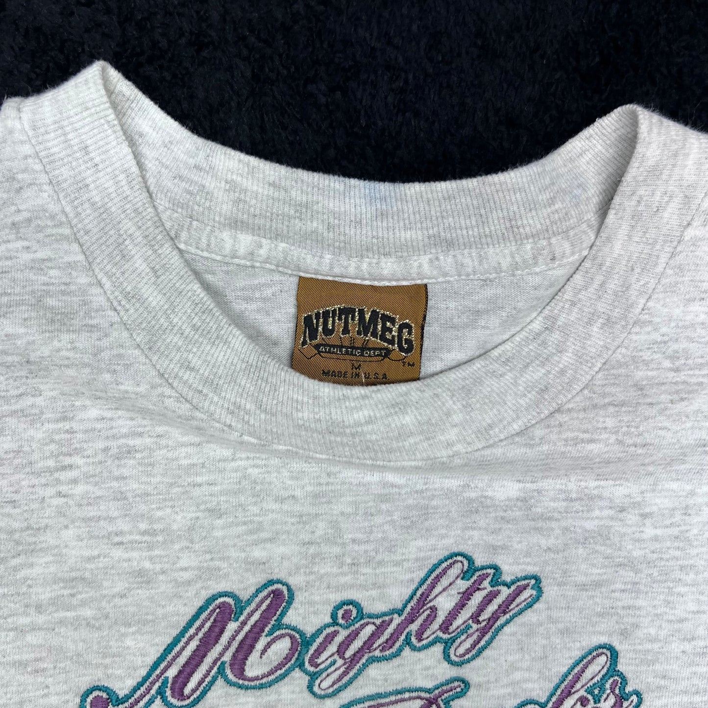 Vintage 90s Nutmeg Mills Anaheim Mighty Ducks Disney Hockey Locker Room Tee M