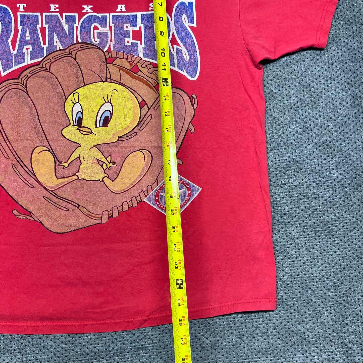 Vintage 90s CSA Texas Rangers Baseball Glove Tweety Bird Tee L