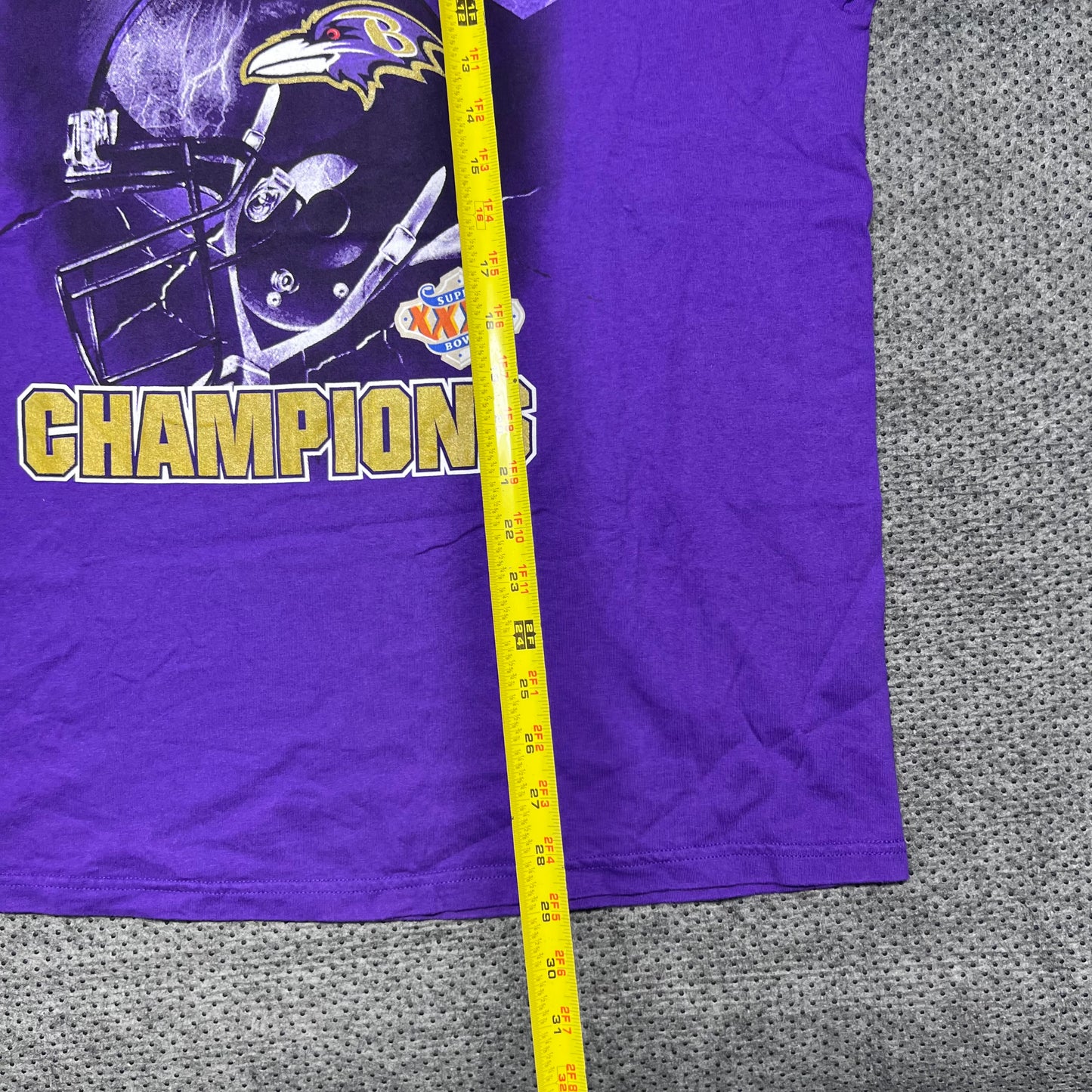Vintage 00s Baltimore Ravens Football Helmet Super Bowl Champion Tee XL