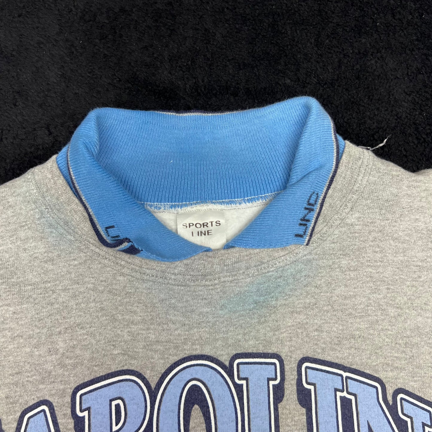 Vintage 90s North Carolina University Tar Heels Shield Collared Sweatshirt XXL