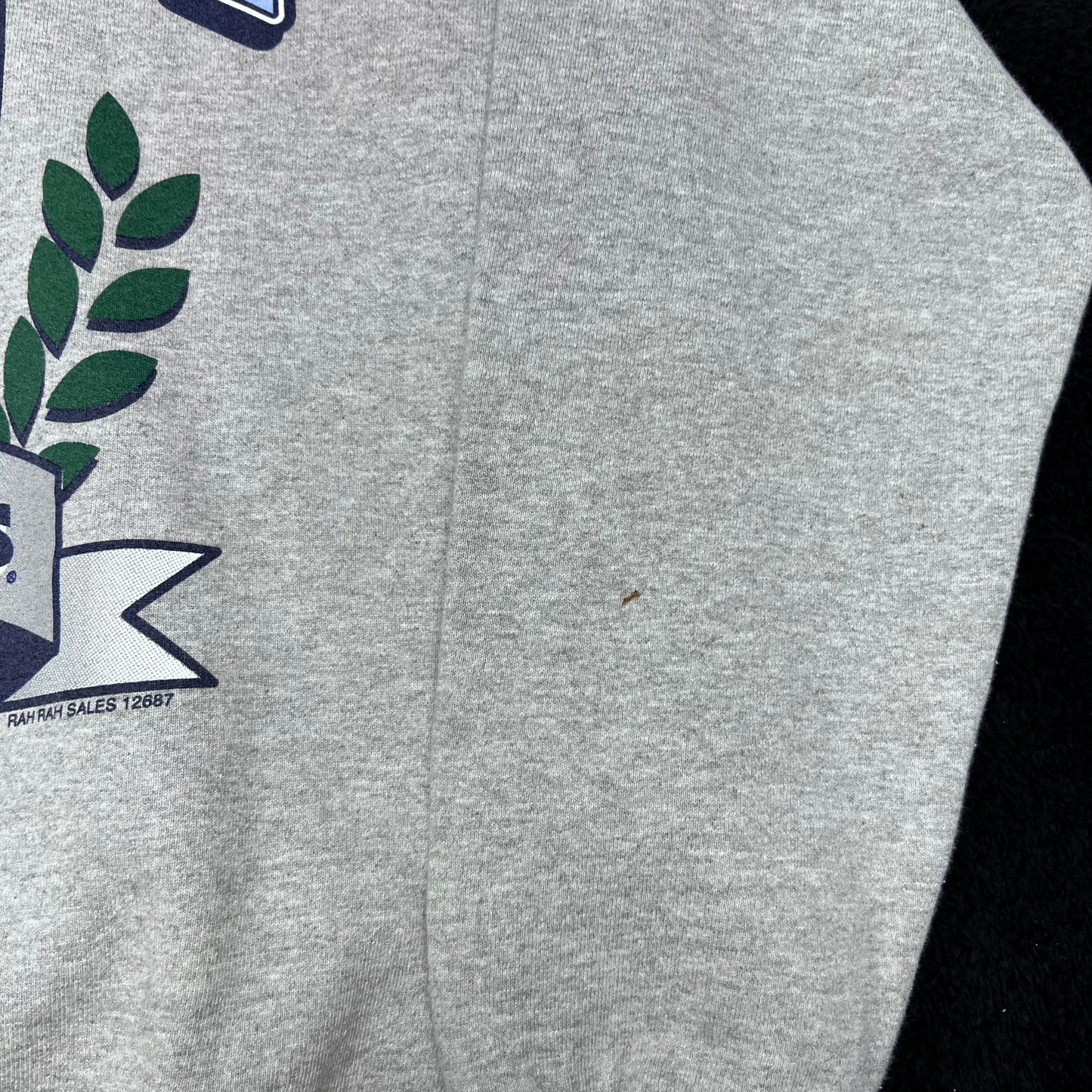 Vintage 90s North Carolina University Tar Heels Shield Collared Sweatshirt XXL