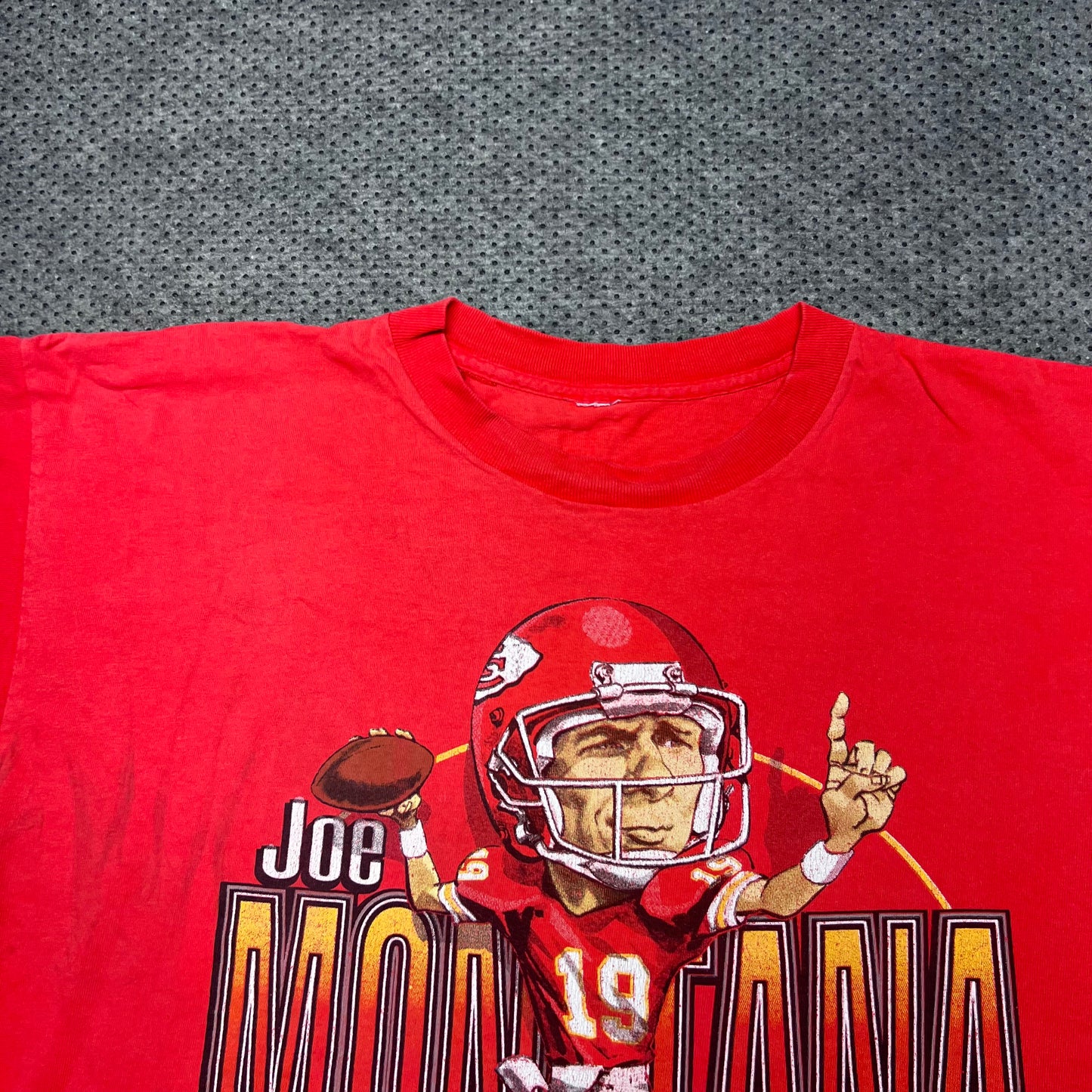 Vintage 1993 Salem Kansas City Chiefs Joe Montana Caricature Tee XL