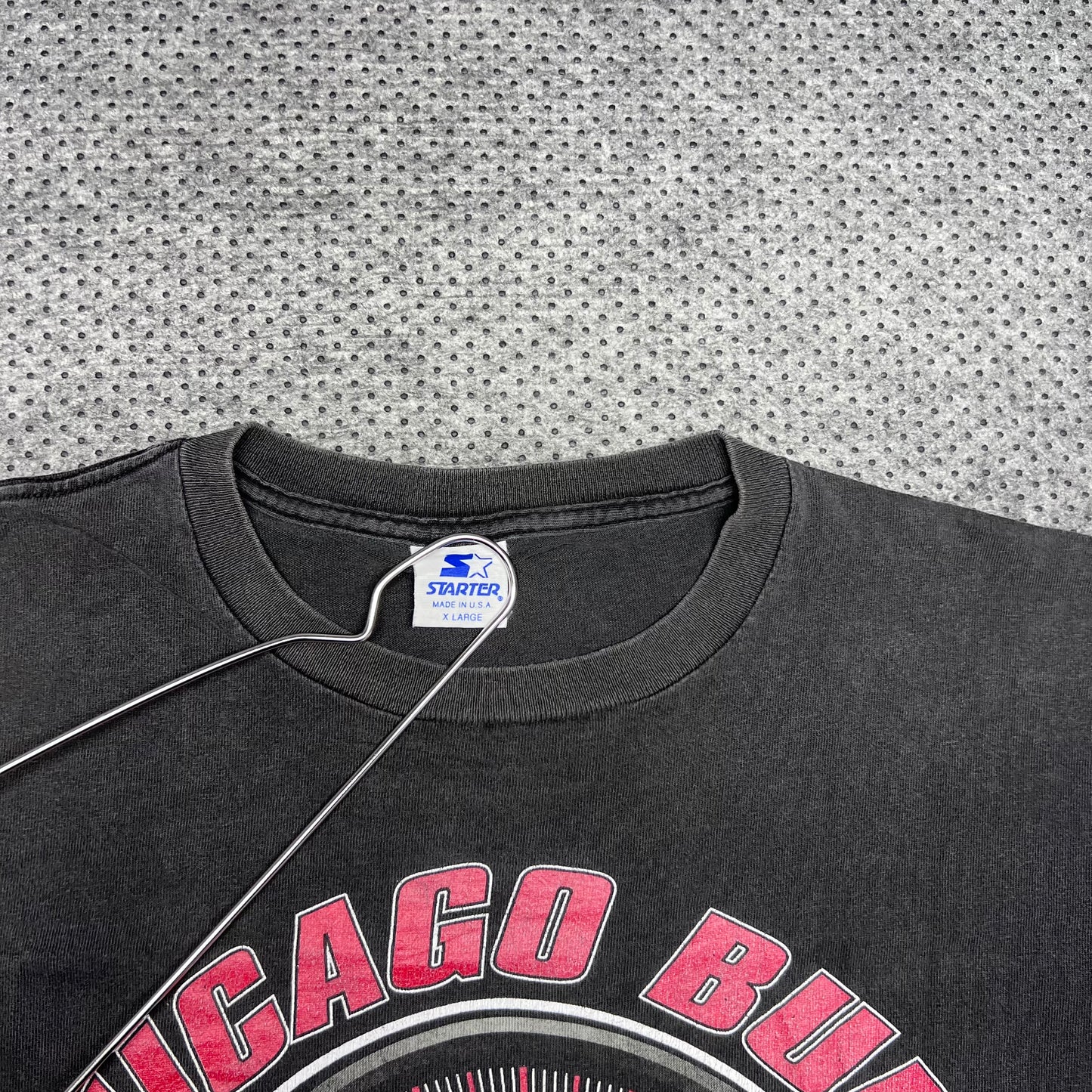 Vintage 90s Starter Chicago Bulls Basketball “Drivin 70 Wins” Tee XL