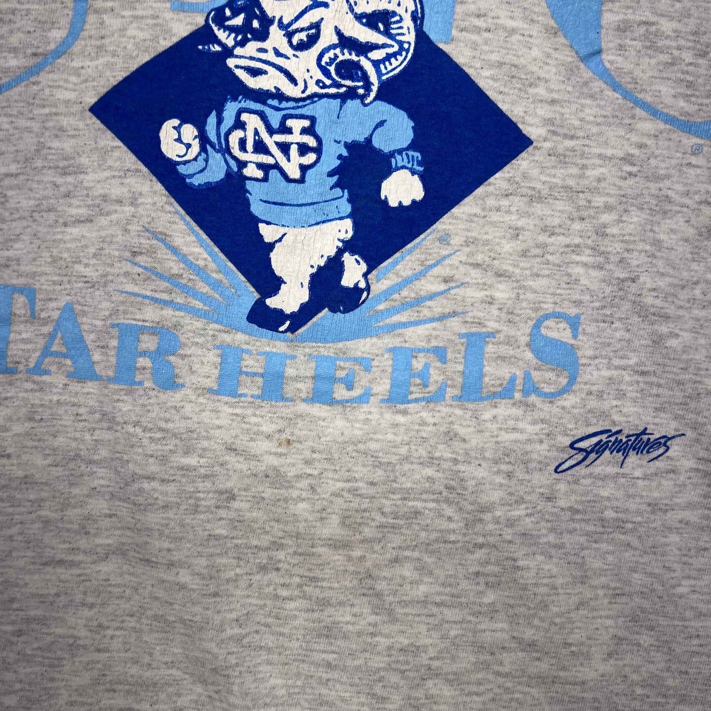 Vintage 90s Signature Tag North Carolina Tar Heels Center Logo Tee XL