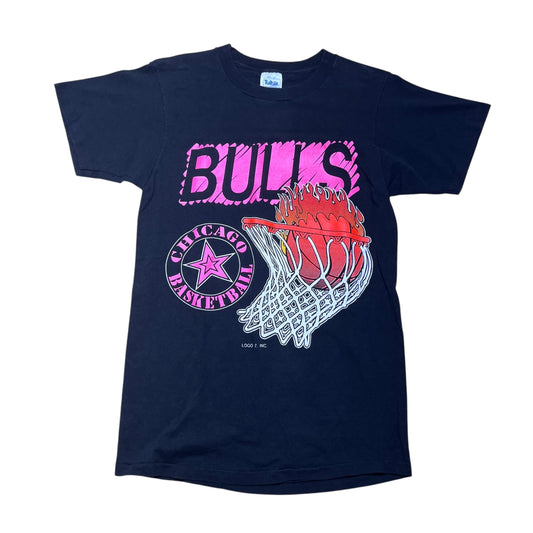 Vintage 90s Logo 7 NBA Chicago Bulls Basketball Fire Flames Tee M
