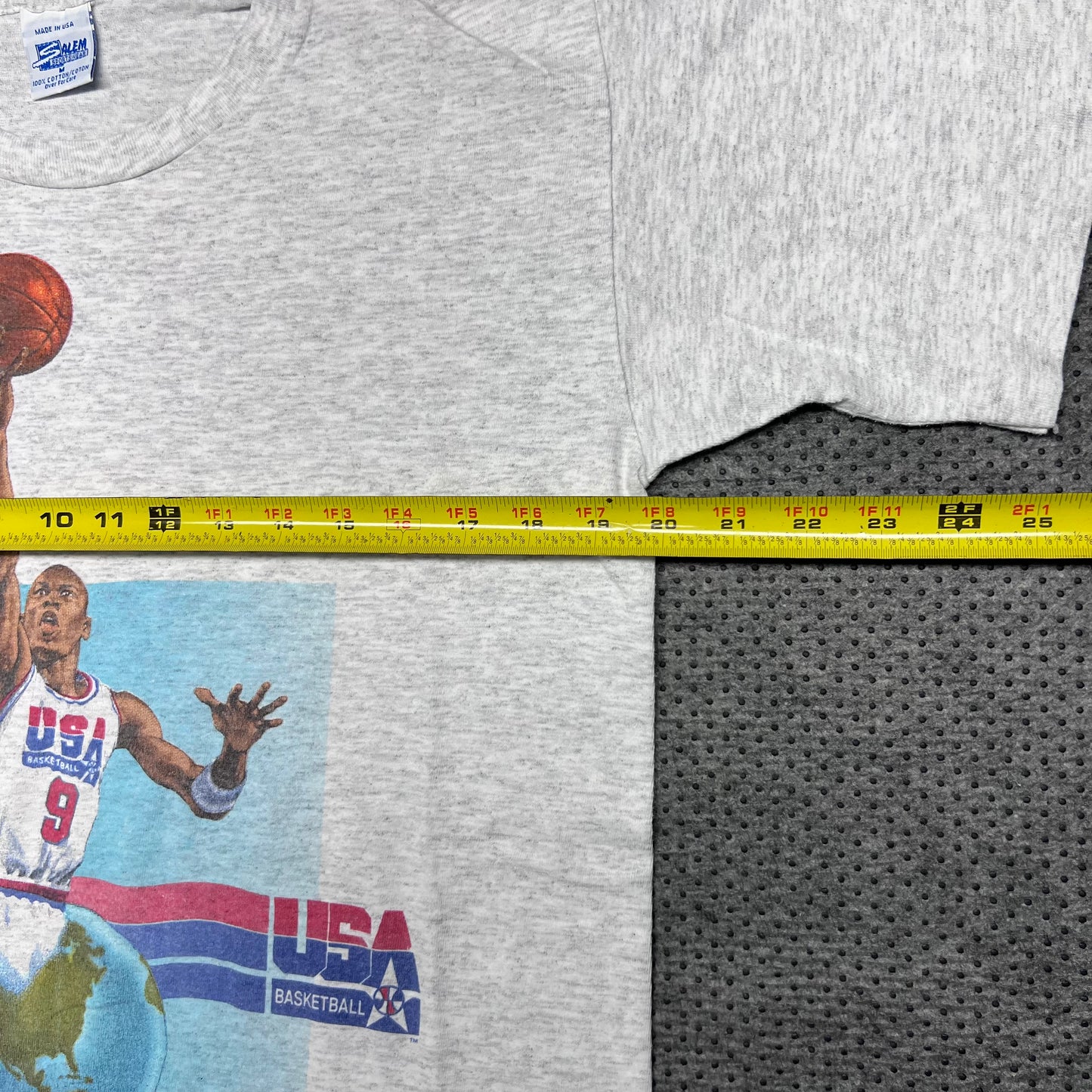 Vintage 1991 Salem USA Olympic Basketball Michael Jordan Tee M￼