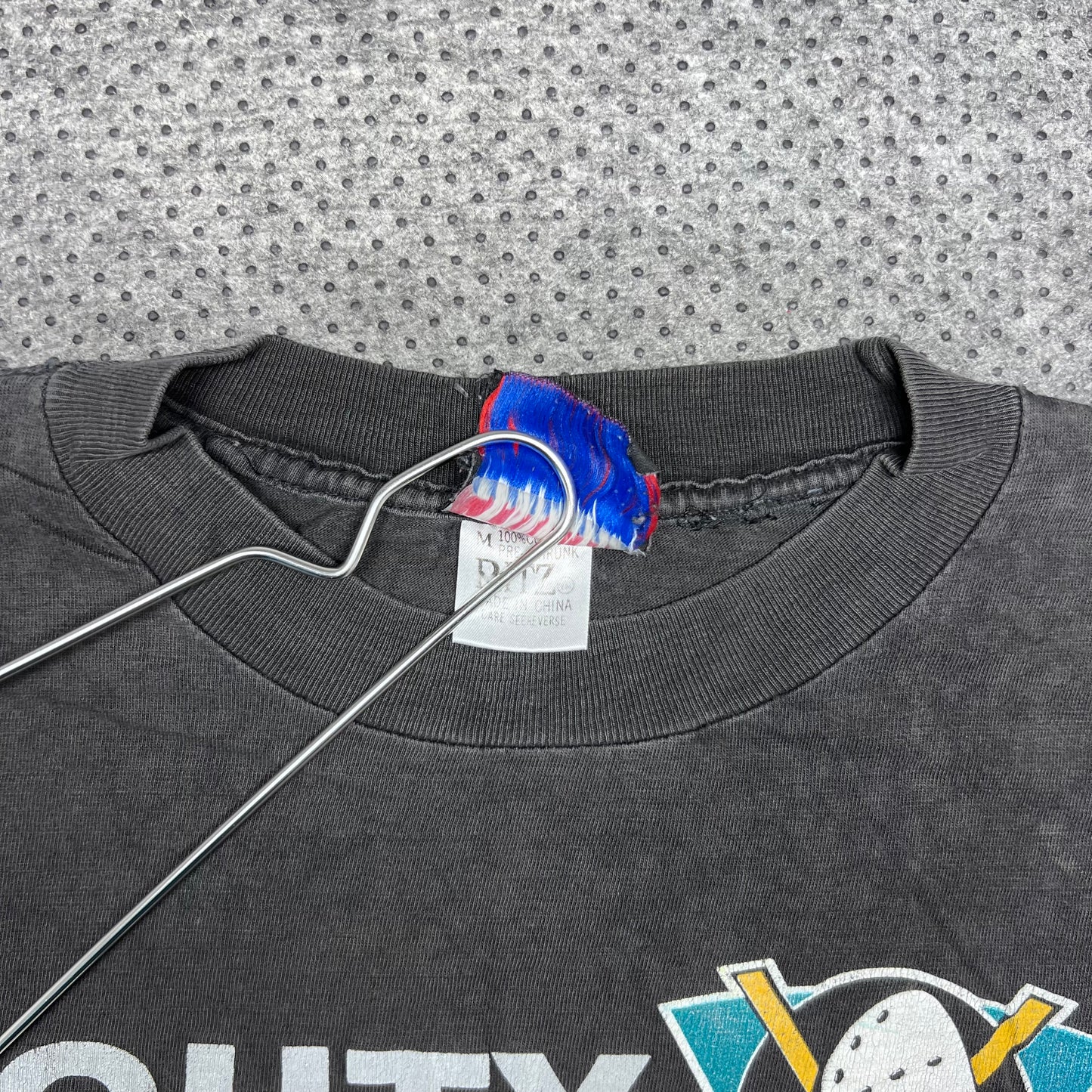 Vintage 1994 Magic Johnson Tag Mighty Ducks Anaheim Hockey Tee M