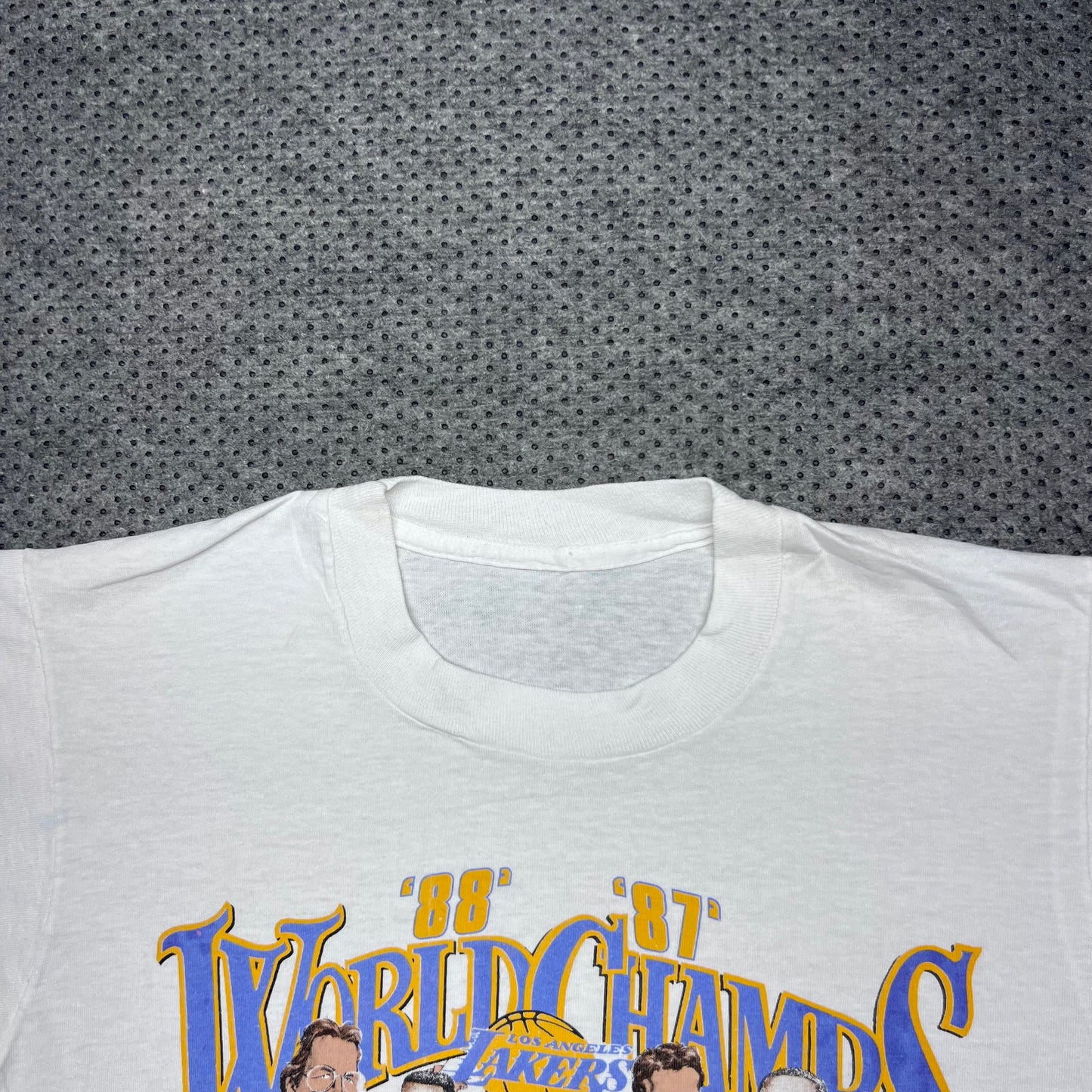 Vintage 1988 Los Angeles Lakers Back to Back Champions Caricature Tee S